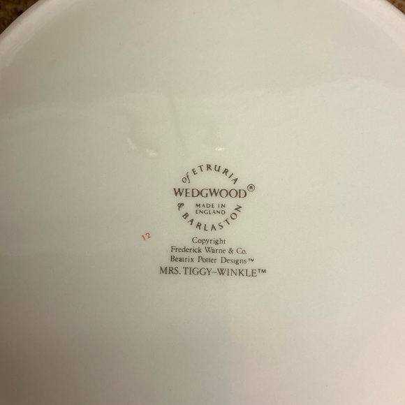 🦔Mrs.Tiggy-Winkle Set by Wedgewood - Picture 7 of 8